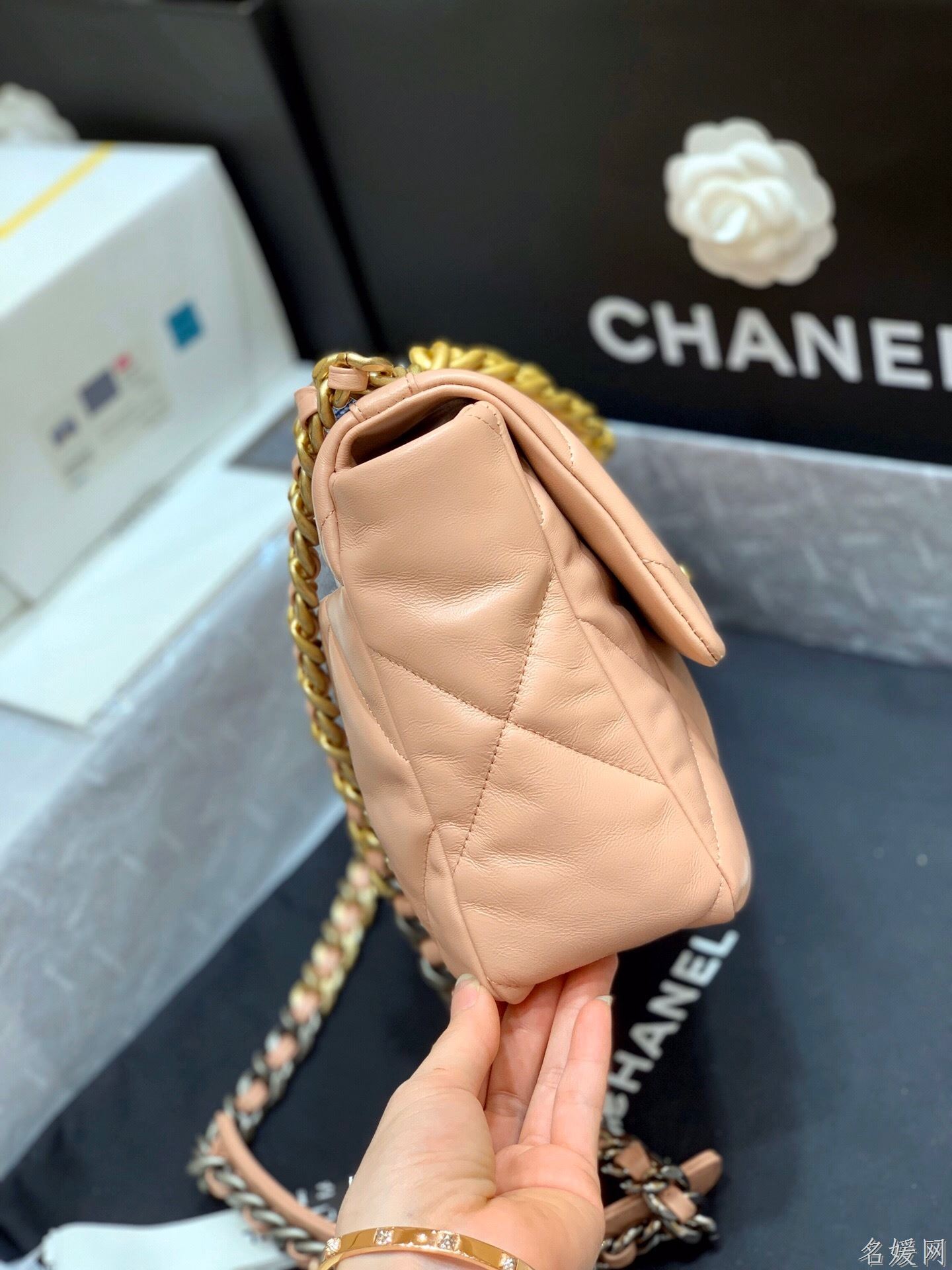 Chanel/香奈儿 AS1161 专柜最新款19 bag中号链条包