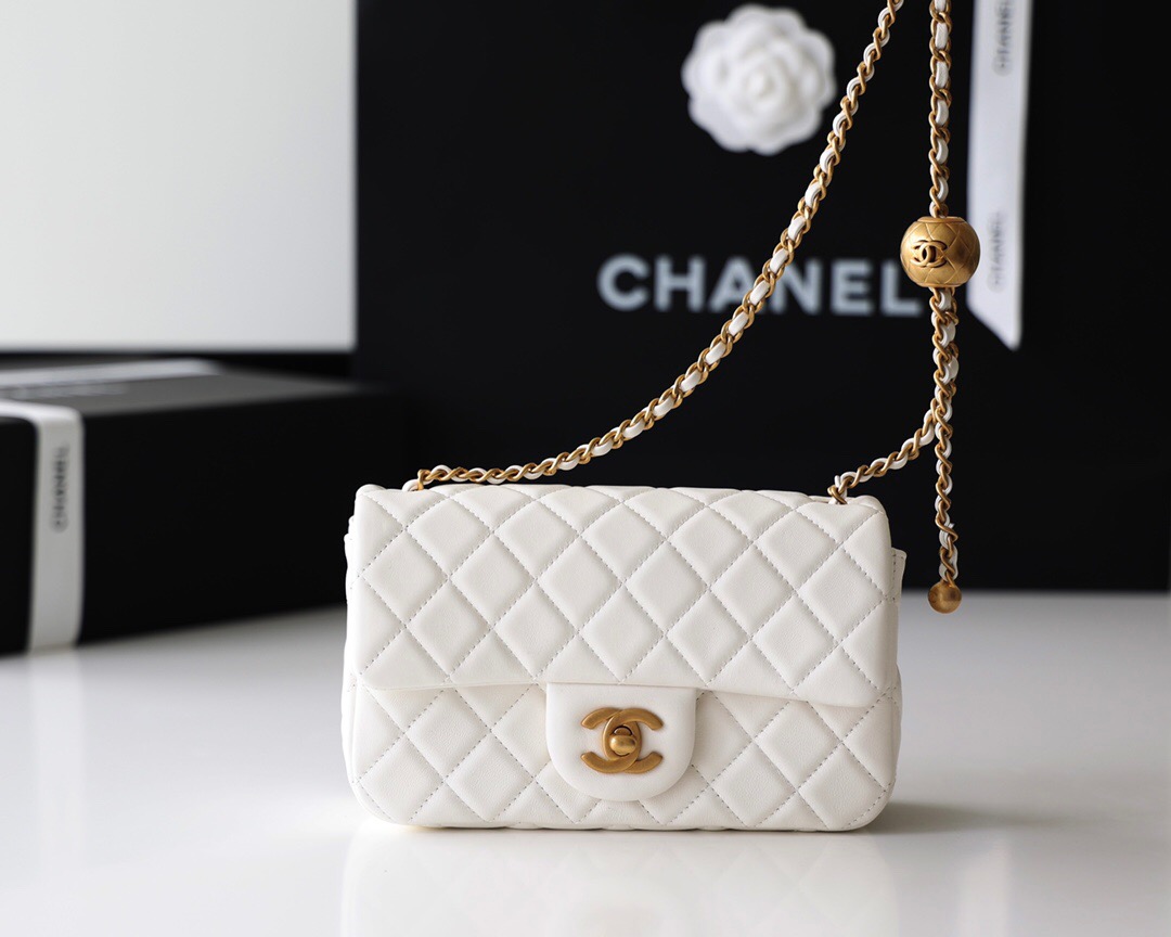 Chanel Flap Bag CF羊皮大Mini金球包 AS1787白色