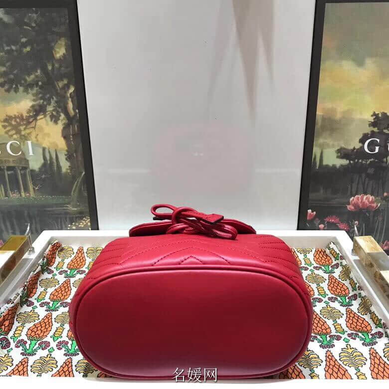 Gucci/古奇 528129 新款 GG Marmont系列绗缝背包双肩包