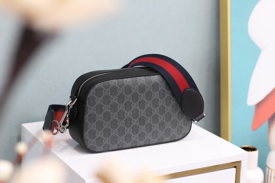 Gucci/古驰 高级人造帆布肩背包 574886 K5RLN 1095