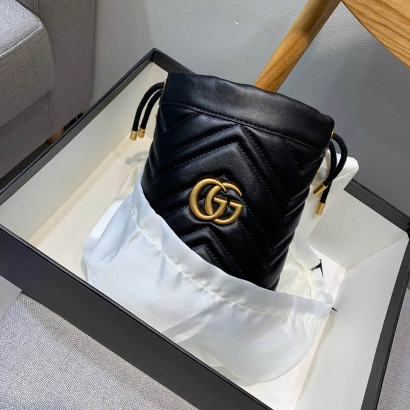 Gucci/古驰 575163 GG Marmont 系列迷你水桶包