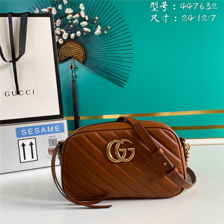 Gucci 447632 0OLFT 2535 GG Marmont系列 绗缝小号肩背包