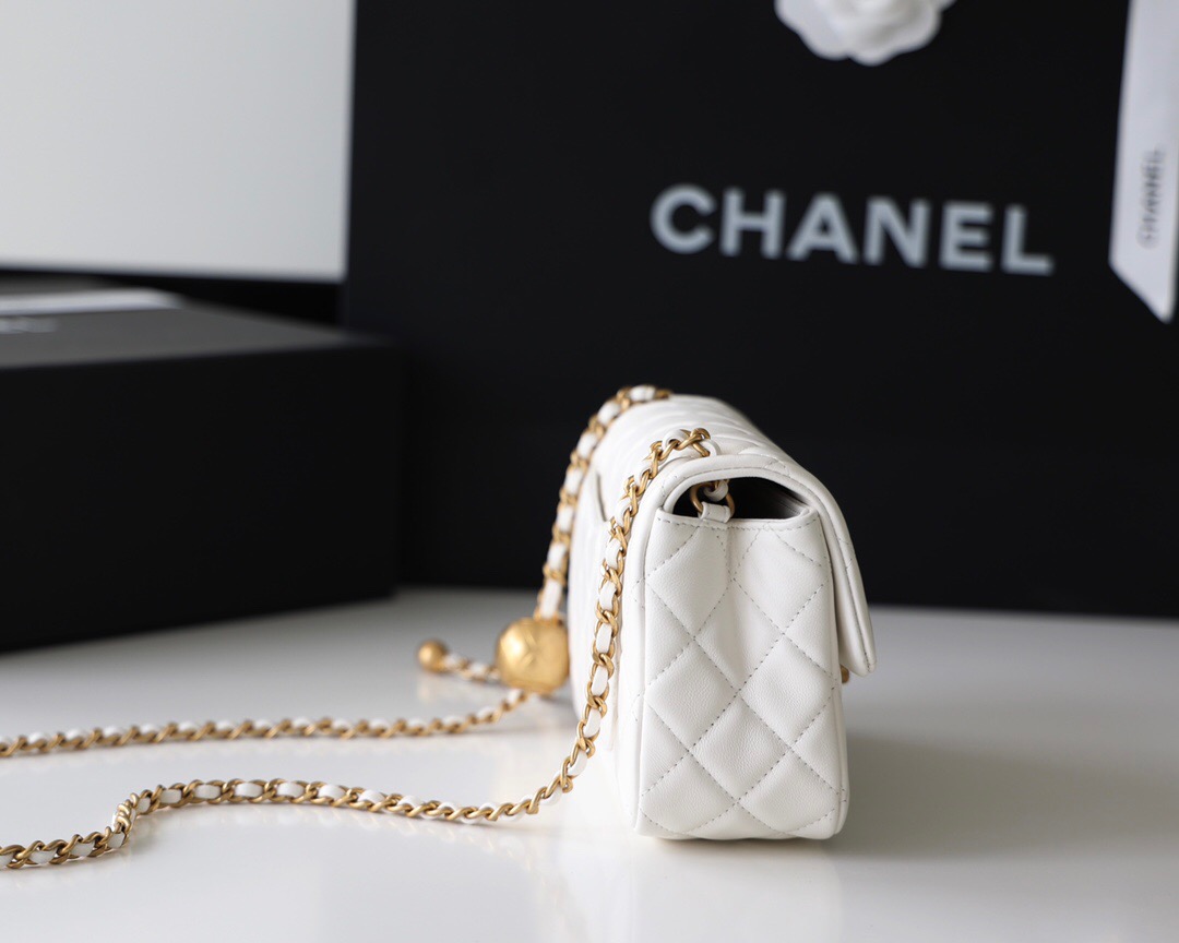 Chanel Flap Bag CF羊皮大Mini金球包 AS1787白色