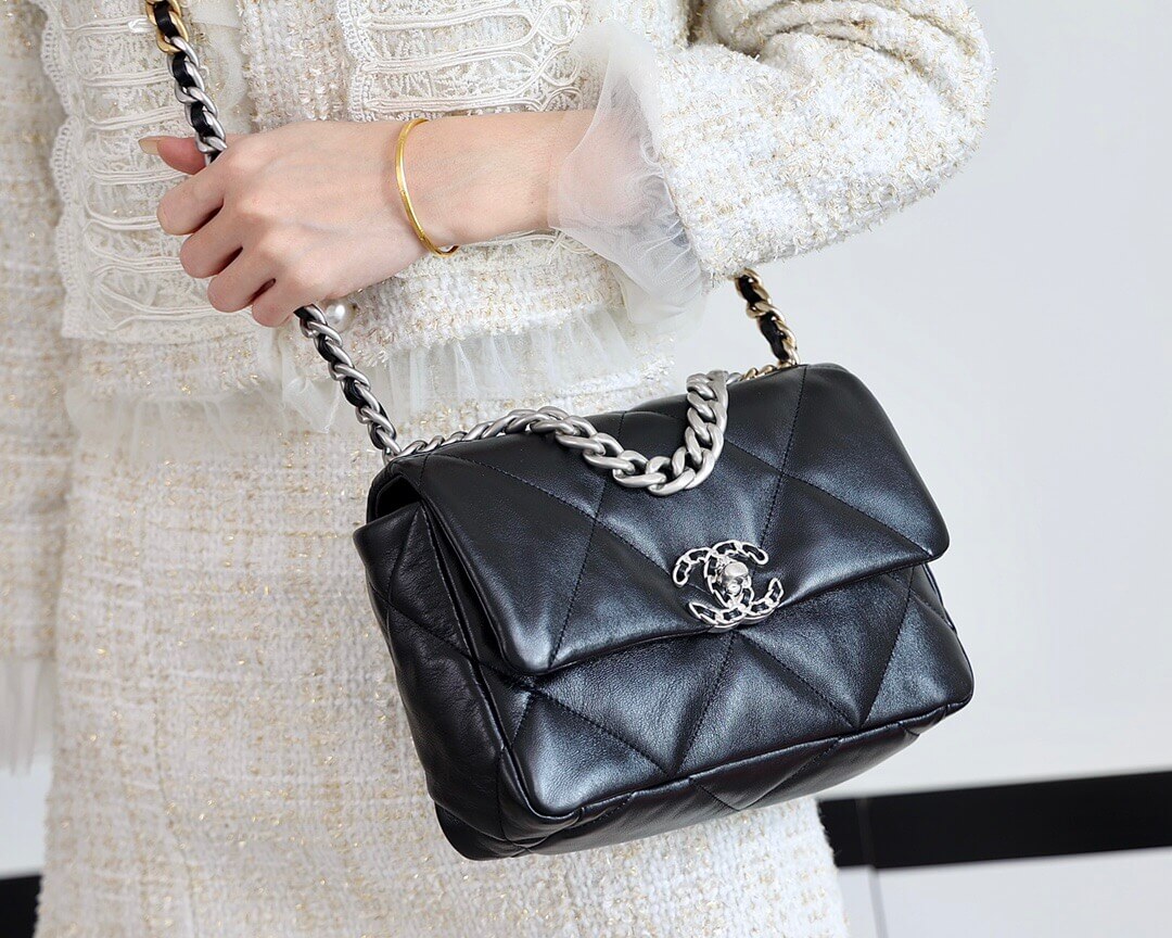 CHANEL Flap 19bag 26CM黑色银扣 AS1160