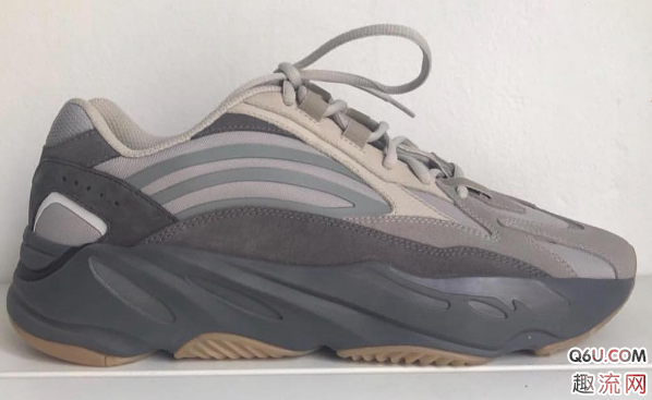 yeezy？700惯性、晶洞和黑紫补货信息？yeezy？700惯性、晶洞和黑紫哪个上脚最好看