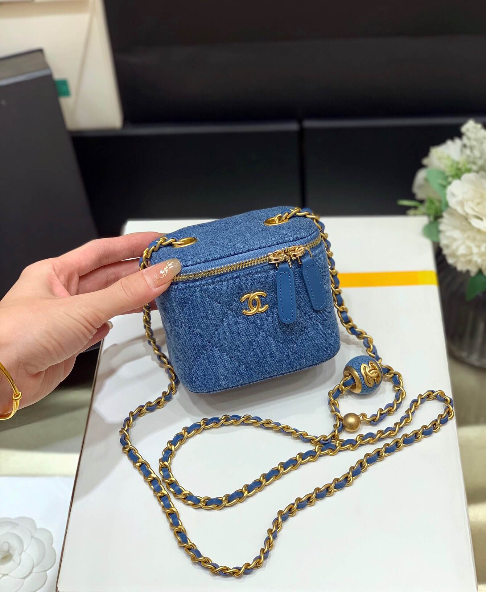 CHANEL AP1447 2022cc早春度假系列金球牛仔布盒子包