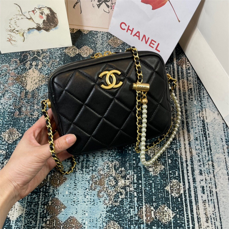 Chanel AS2856 B06895 94305 迷你相机包