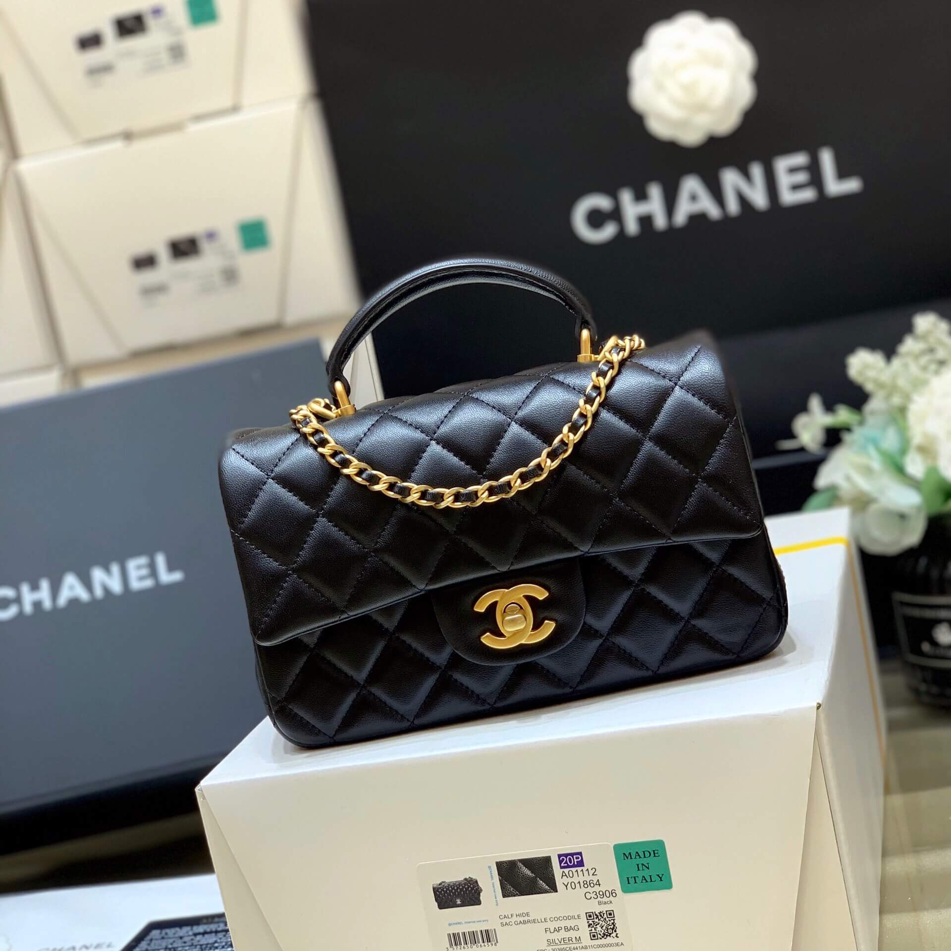 Chanel CF大mini带手腕版本珠光羊皮 AS2431黑色