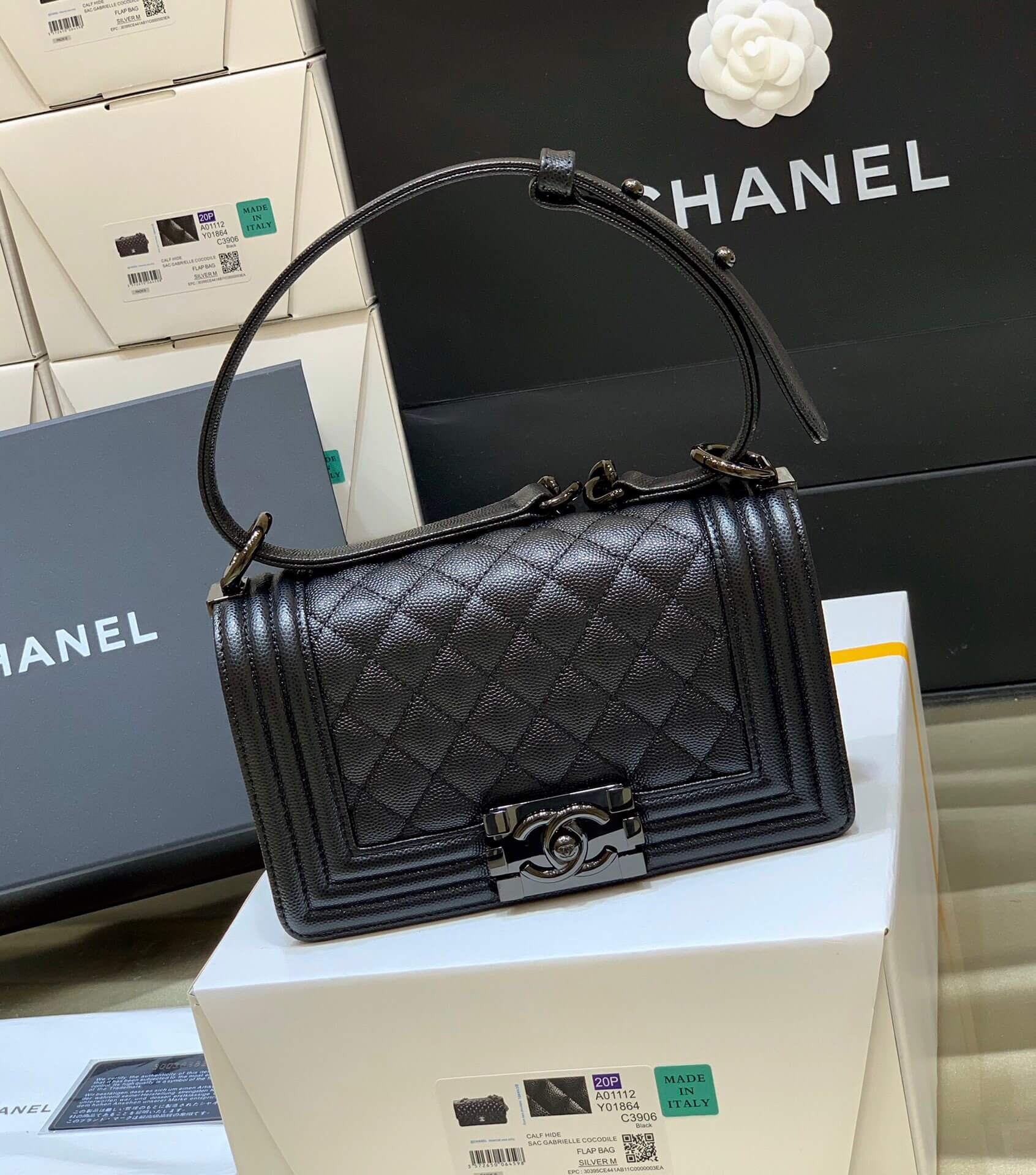 Chanel Leboy 20CM A67085黑色牛皮黑扣