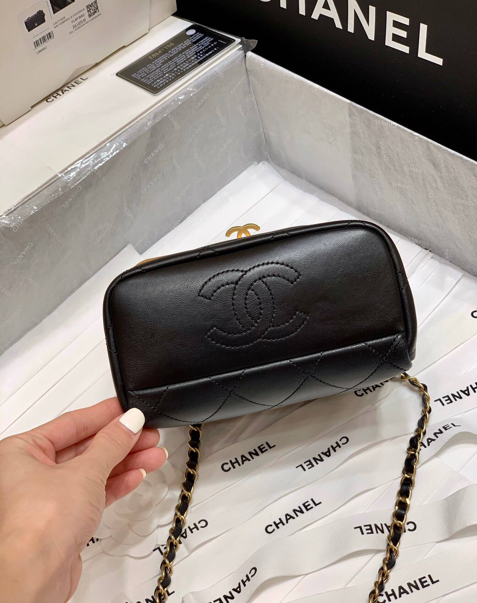 CHANEL 2020早秋高级手工坊系列Kiss Lock Bag AS1886