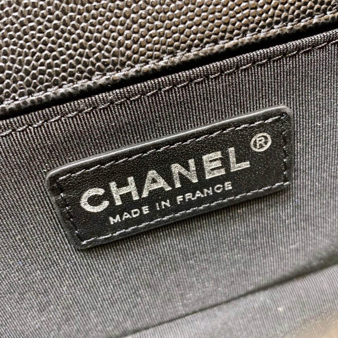 Chanel Leboy 20CM A67085黑色牛皮黑扣