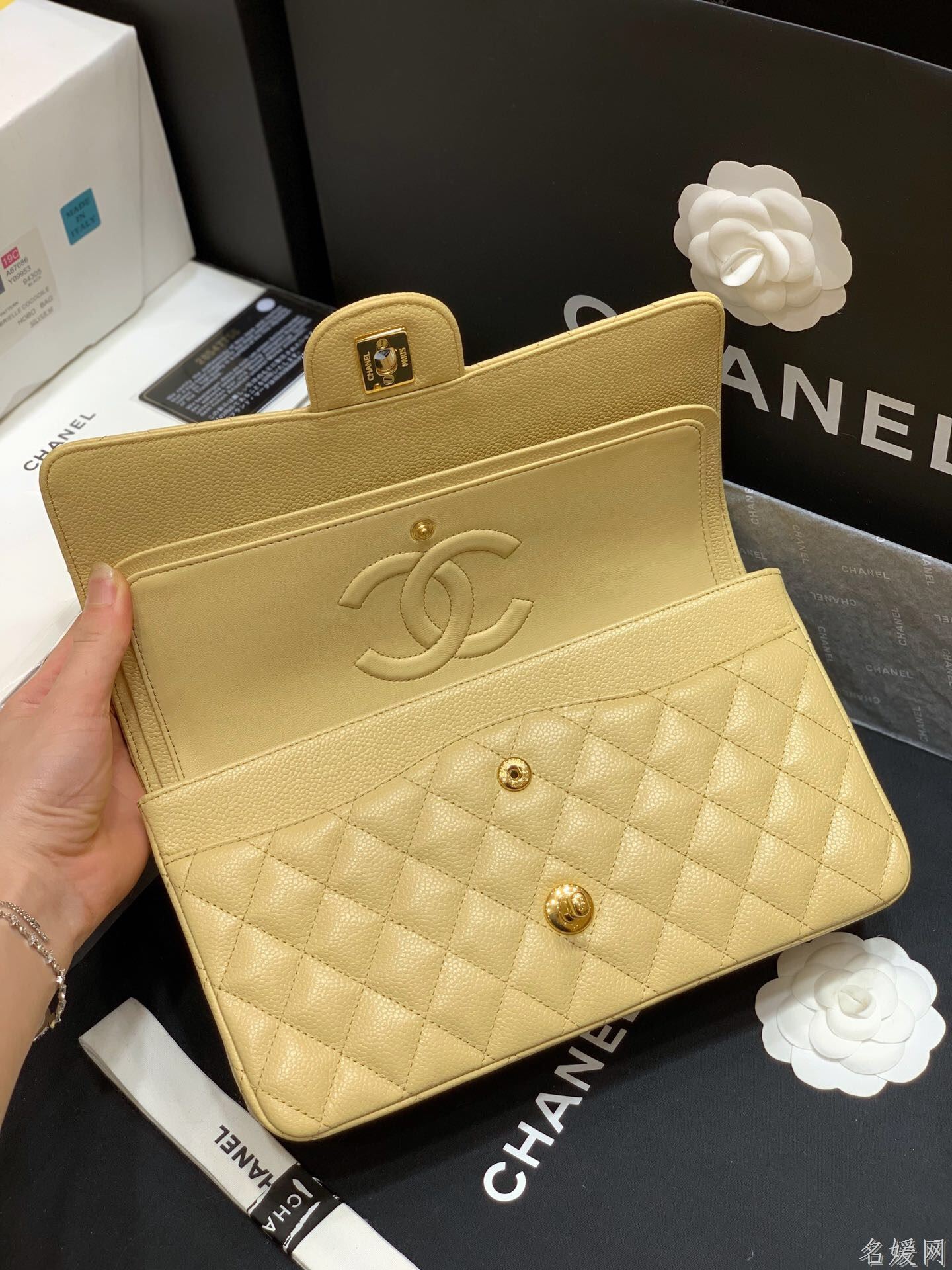 Chanel/香奈儿 A01112 CF25中号鱼子酱牛皮单肩斜挎包