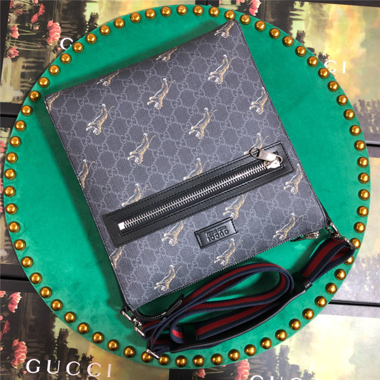 Gucci/古驰 474137 饰老虎印花 黑色帆布邮差包