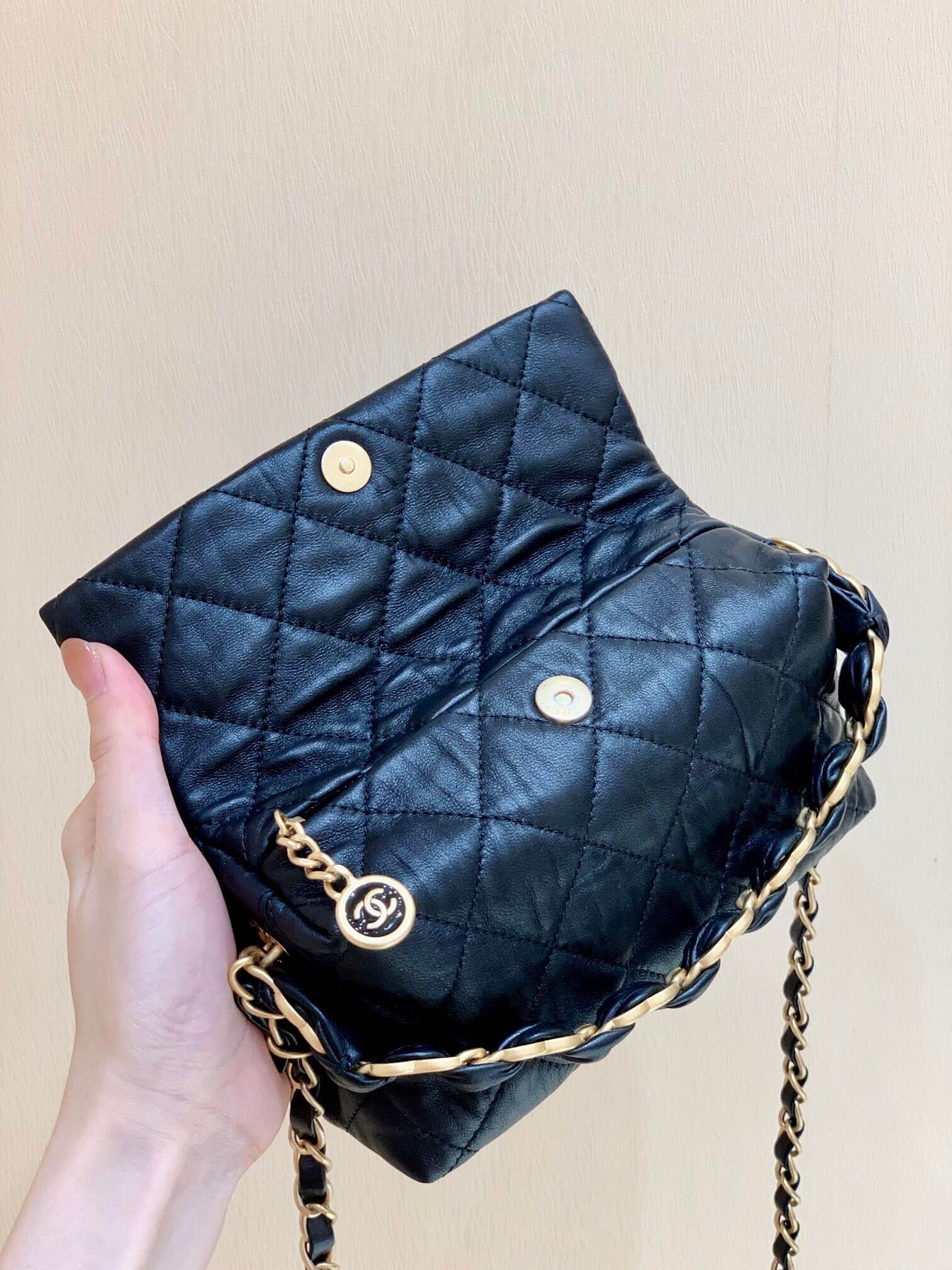 Chanel 2021春夏新款small hobo bag流浪包 AS2479黑色