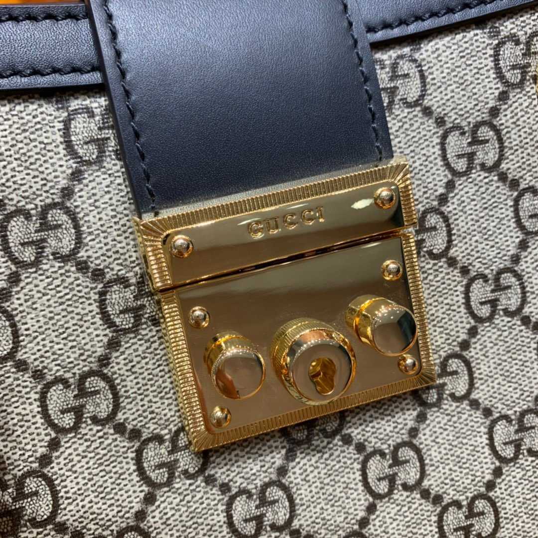 Gucci/古驰 498156 KHNKG 9769 Padlock系列小号GG肩背包