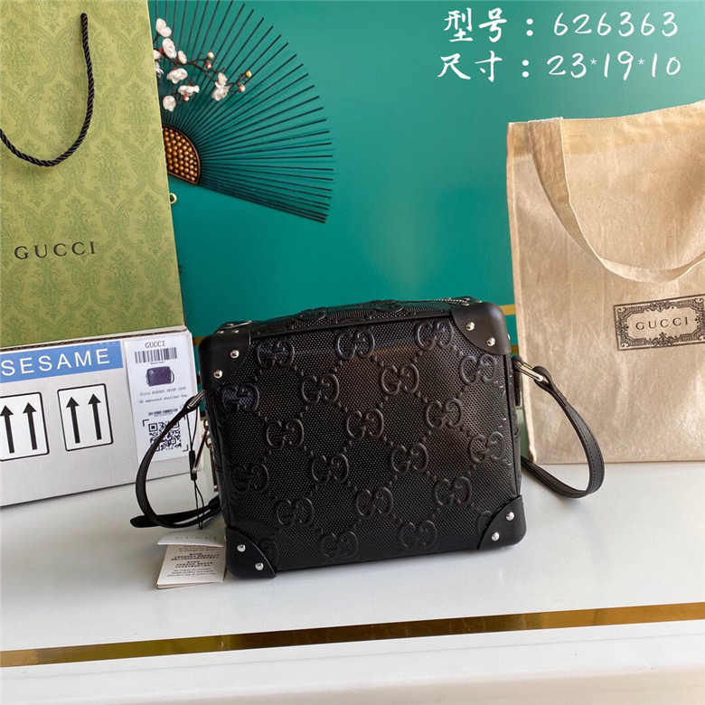 Gucci 626363 1W3DN 1000 GG印花压纹肩背包