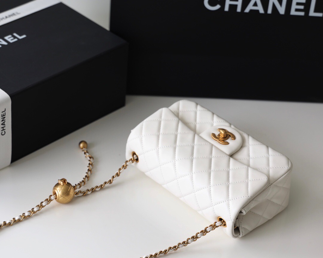 Chanel Flap Bag CF羊皮大Mini金球包 AS1787白色