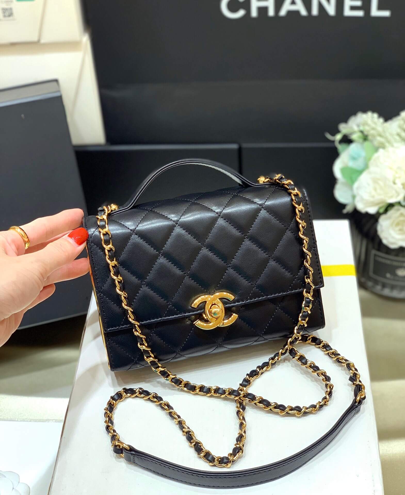 CHANEL Haas鱼子酱牛皮 Vintagep 希尔顿包