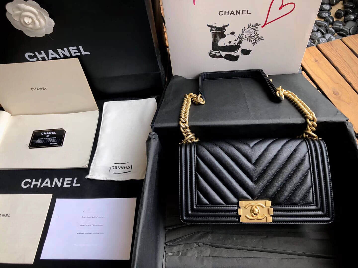 Chanel/香奈儿67086黑色小牛皮V型金扣链条单肩包斜