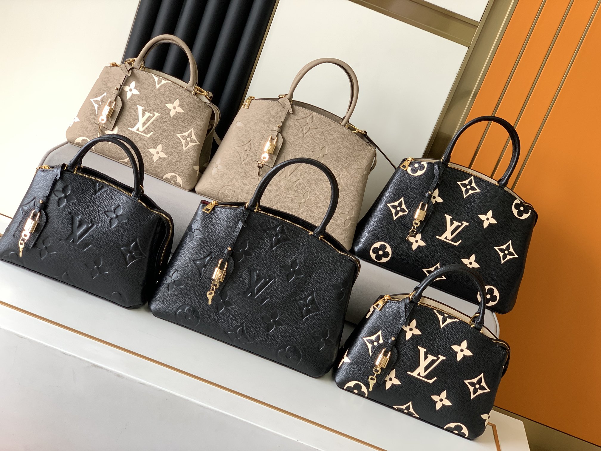 LV M58916 PETIT PALAIS 手袋