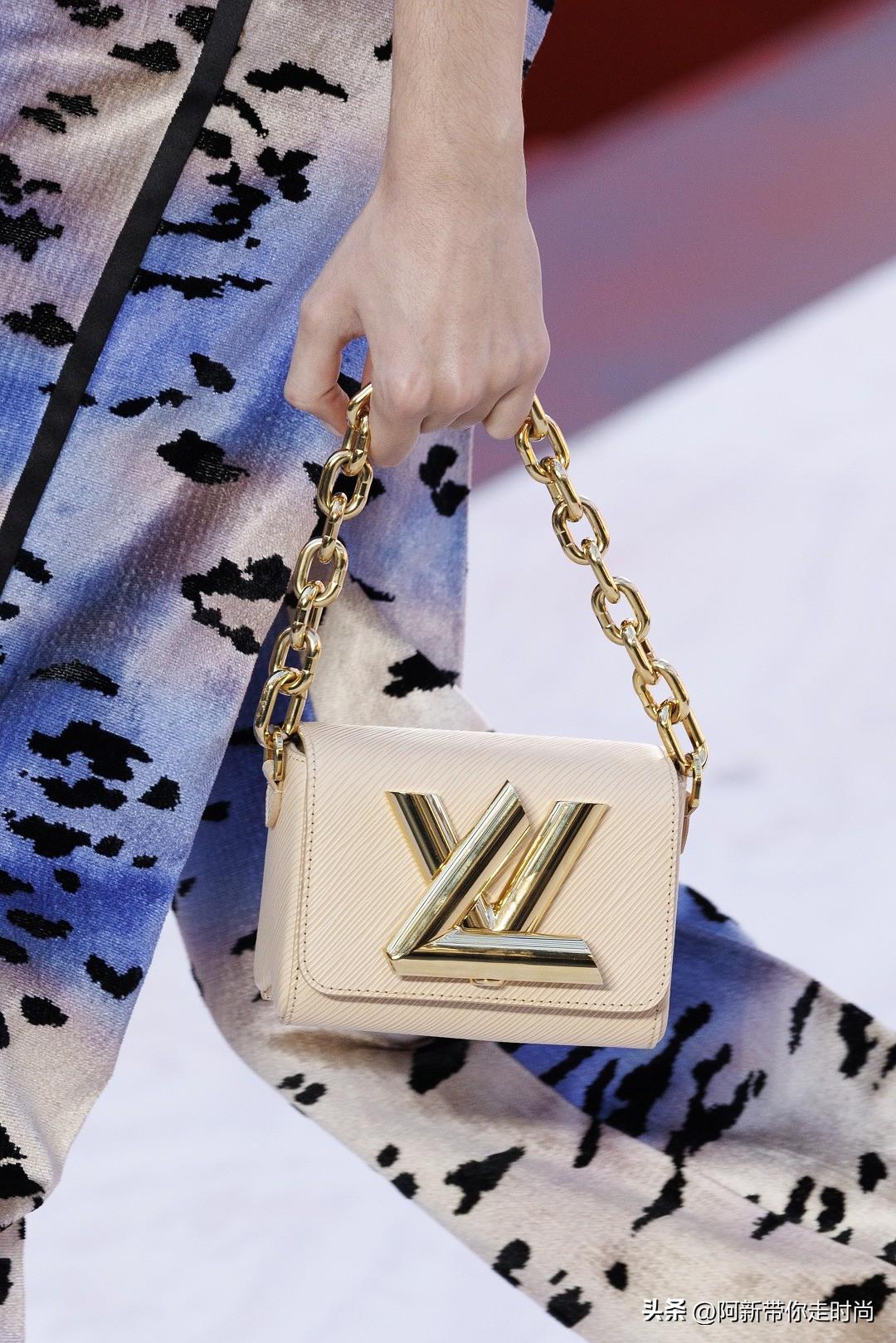 新包 | Louis Vuitton 2023春夏女装秀新包预览：重塑比例超大金属件