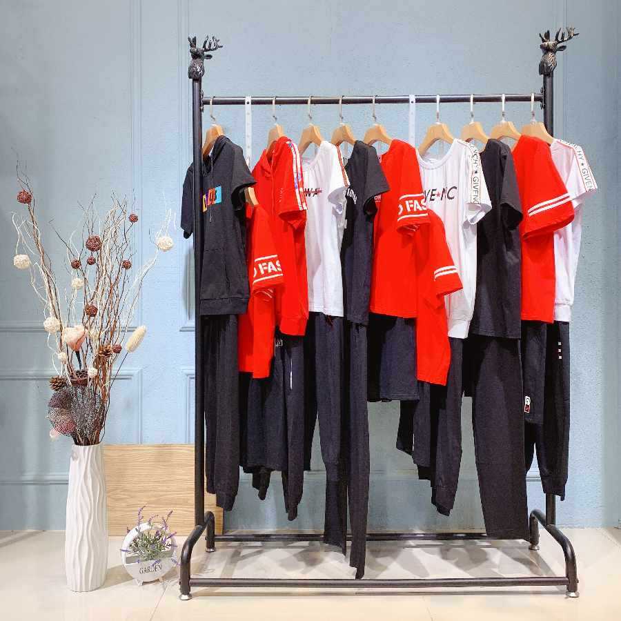 品牌折扣厂家批发一手货源在哪里？如何利用品牌折扣尾货赚钱