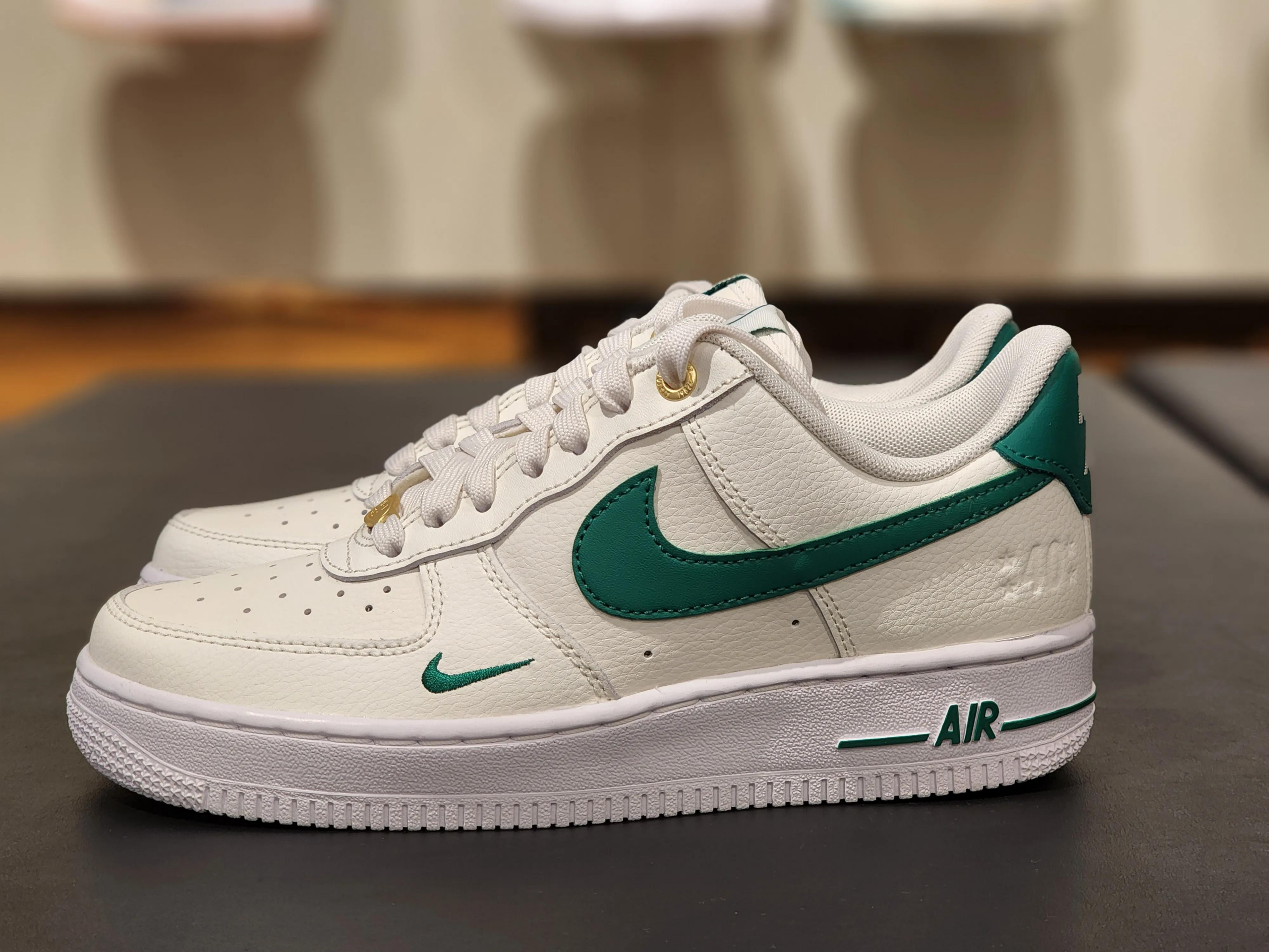 AF1休闲百搭的40周年限定款送给特别的你