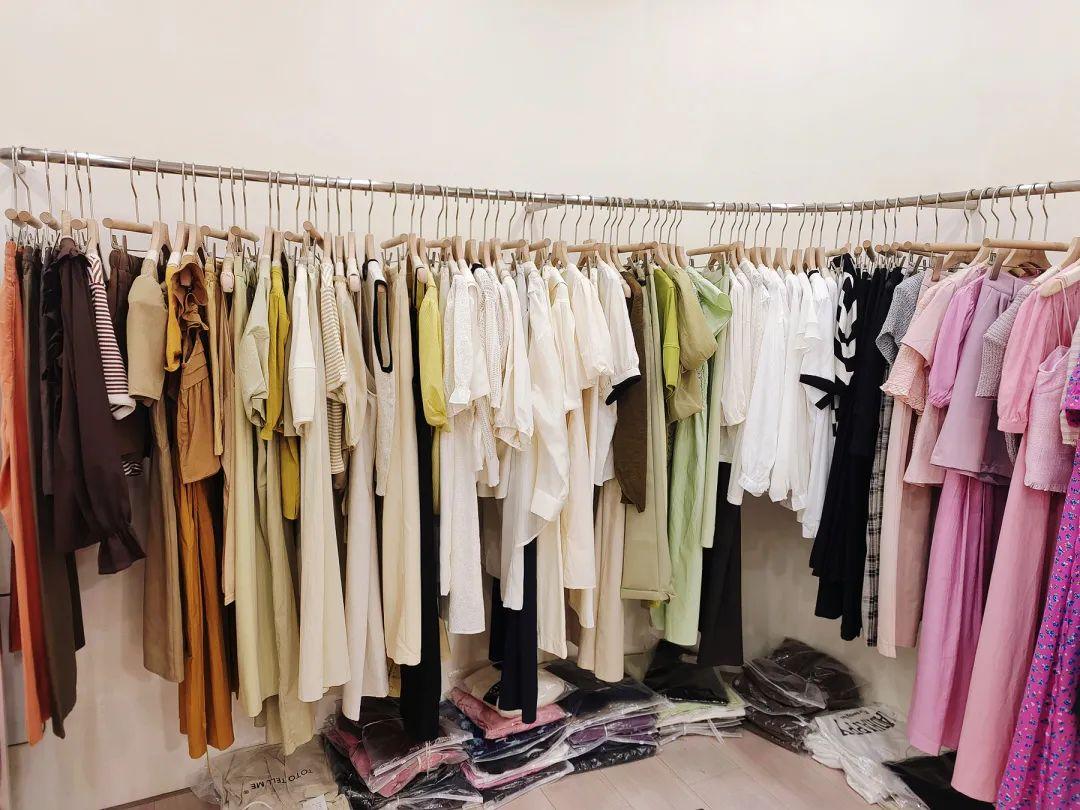 什么时候是服装旺季？开服装店如何分清服装旺季淡季？