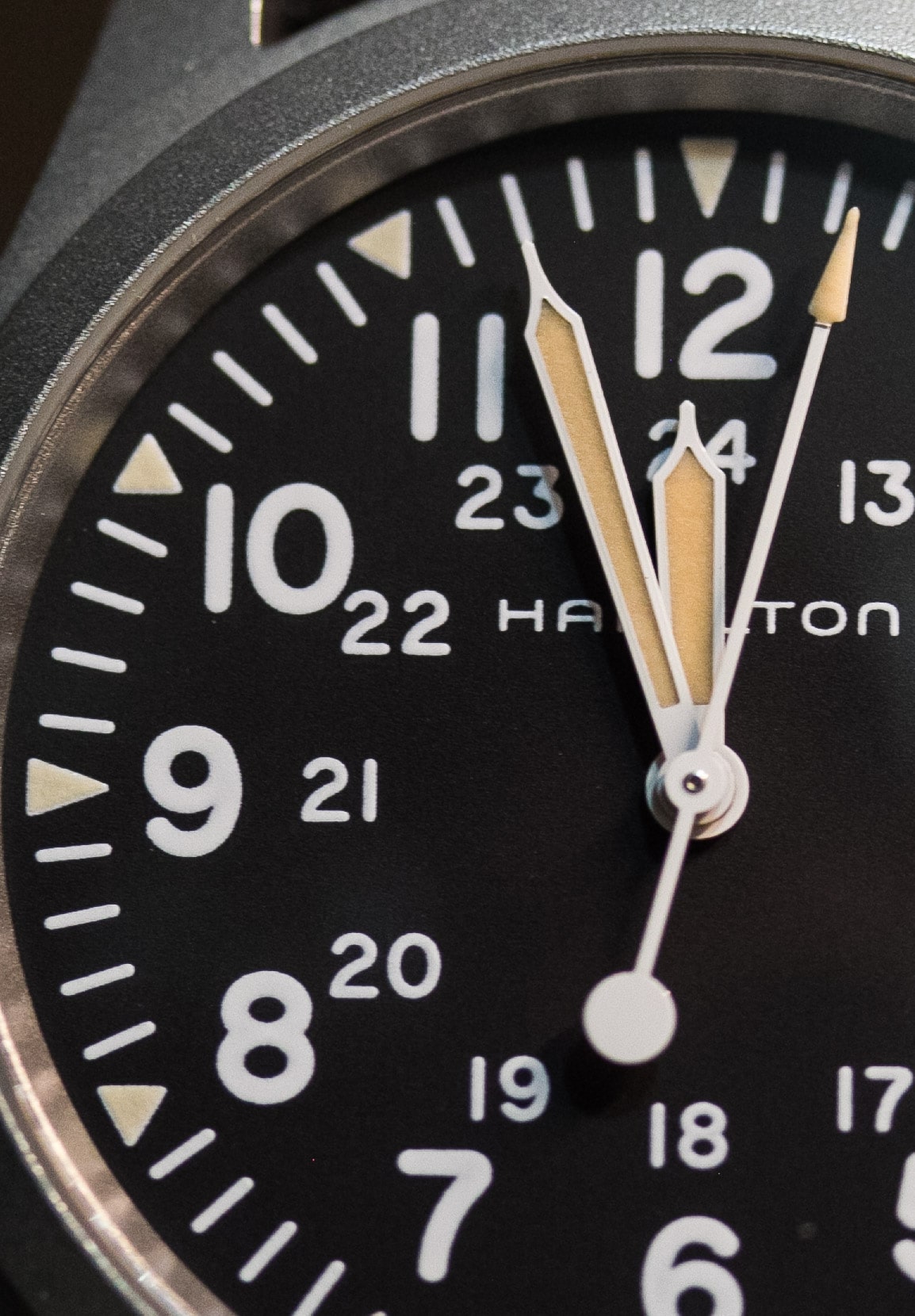 Hamilton Khaki Mechanical dial lume