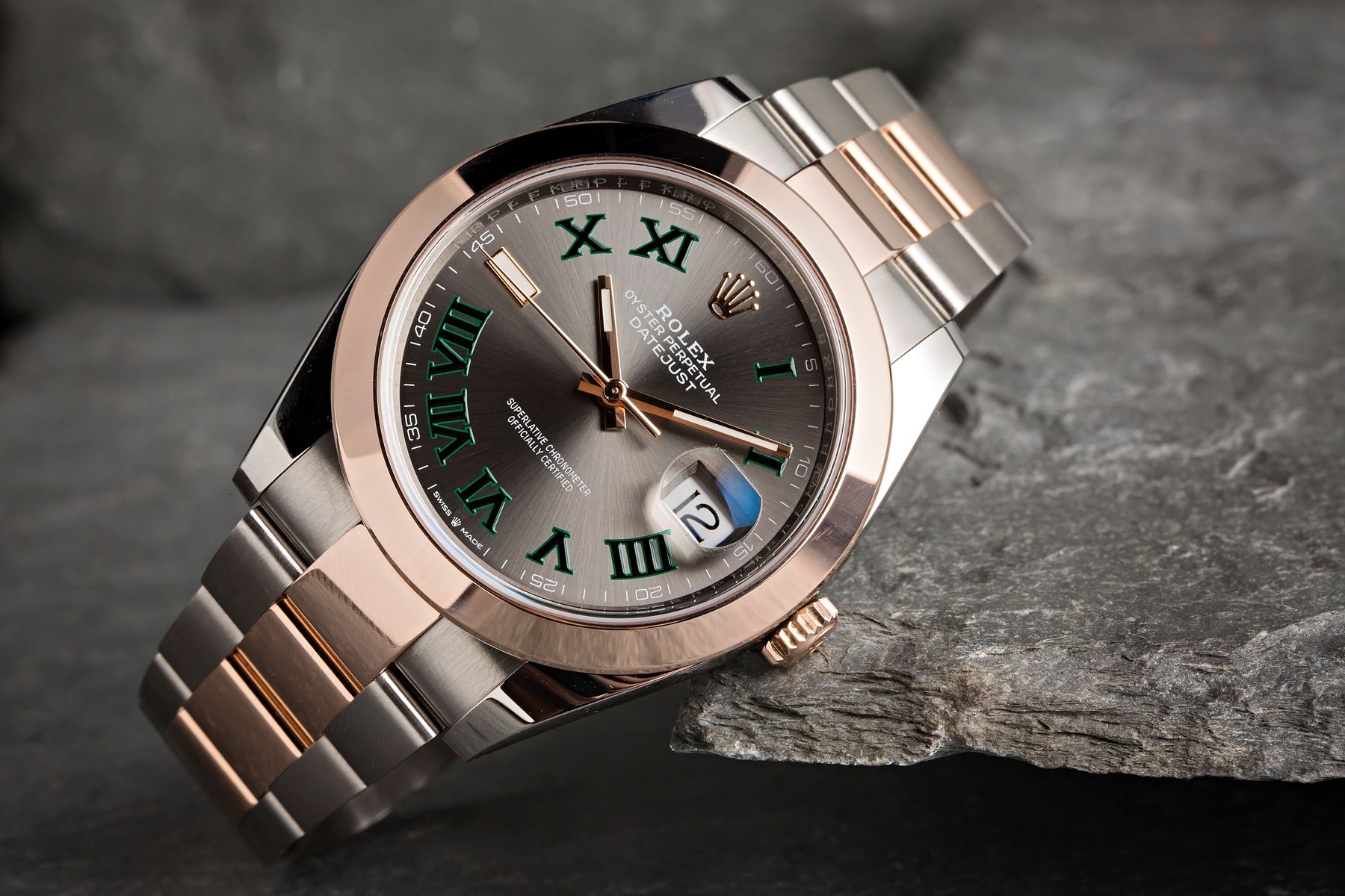 Rolex Date vs Datejust 41 Two-Tone Everose Rolesor Wimbledon Dial