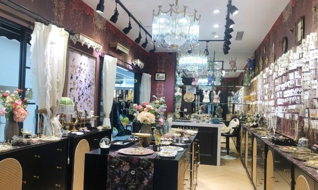 老杭派贝琳妃 Benefit ▎高端饰品专营档口 实力入驻 点亮整套搭配 点睛穿搭风格