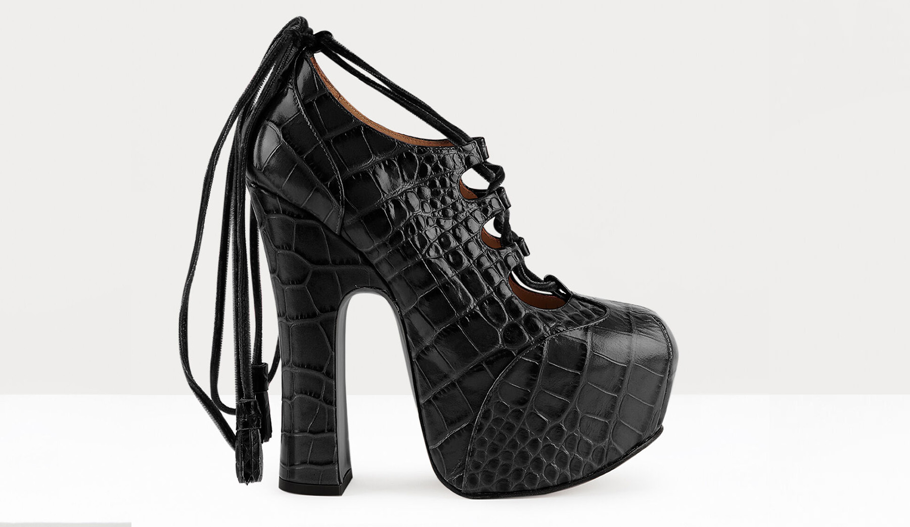 Vivienne Westwood, heels, high heels, platforms, platform heels, lace up heels, lace up platforms, lace up shoes, block heels, block heel platforms, block heel pumps, thick platforms, thick heels, lace up pumps, pumps, platform pumps