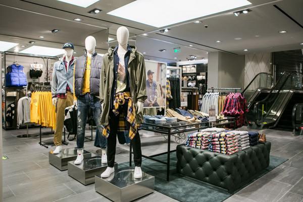 外国服装巨头：门店数量和优衣库相当，一年在中国吸金78亿