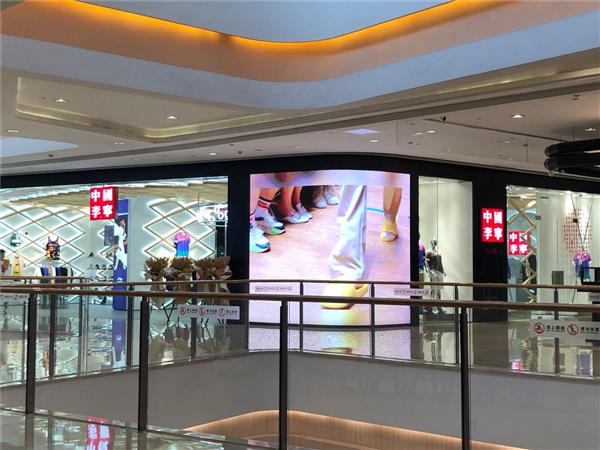 纺织服装行业：国庆假期服装高增 海外制造订单转移