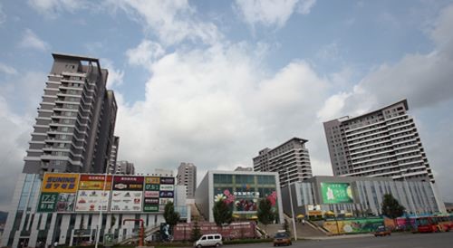 通化百红服装商场在哪里？怎么去？