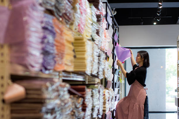 广州运动服装批发去哪找货源？广州友谊国际有答案