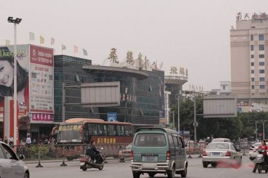 柳州金鹅小商品市场在哪里？怎么去？