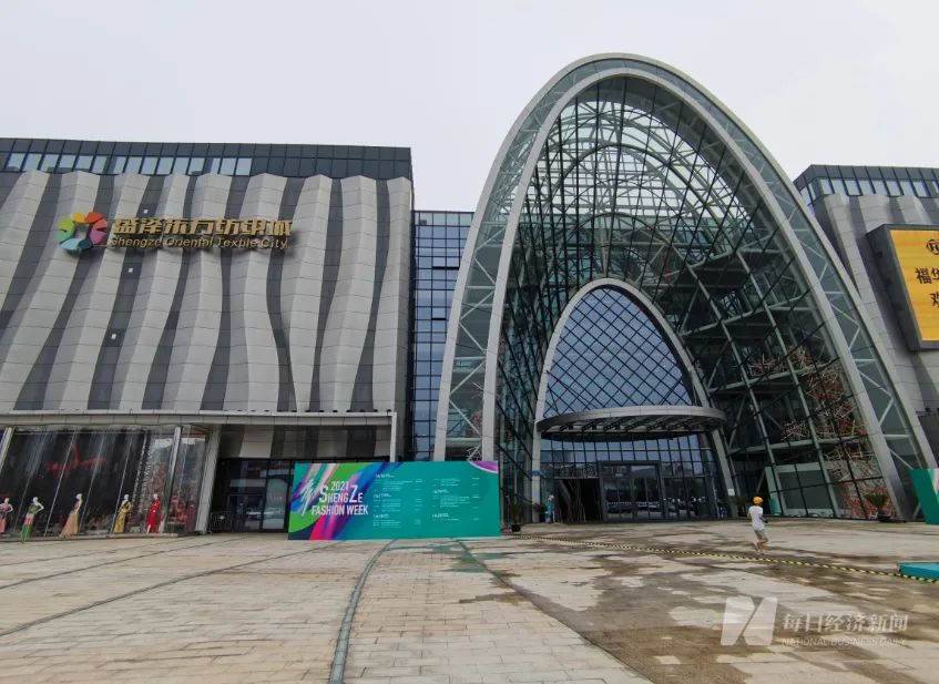 服装业海外订单回流中国 有企业订单已排至明年