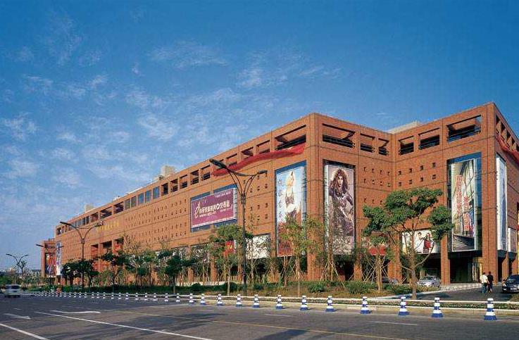 海龙服装尾货批发市场在哪里？怎么去？