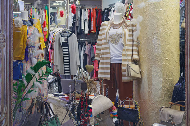 广州潮流服装批发零售去哪找？看这一家就够了