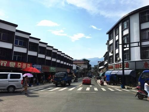 衢州华墅集镇工业区服饰城在哪里？怎么去？