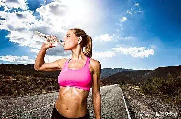 女神节专辑：国内外品牌运动内衣到底该怎么选？