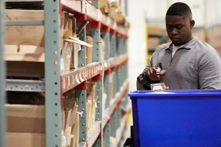 Shopify第二季度亏损，已在全球裁员！-「电商动态」