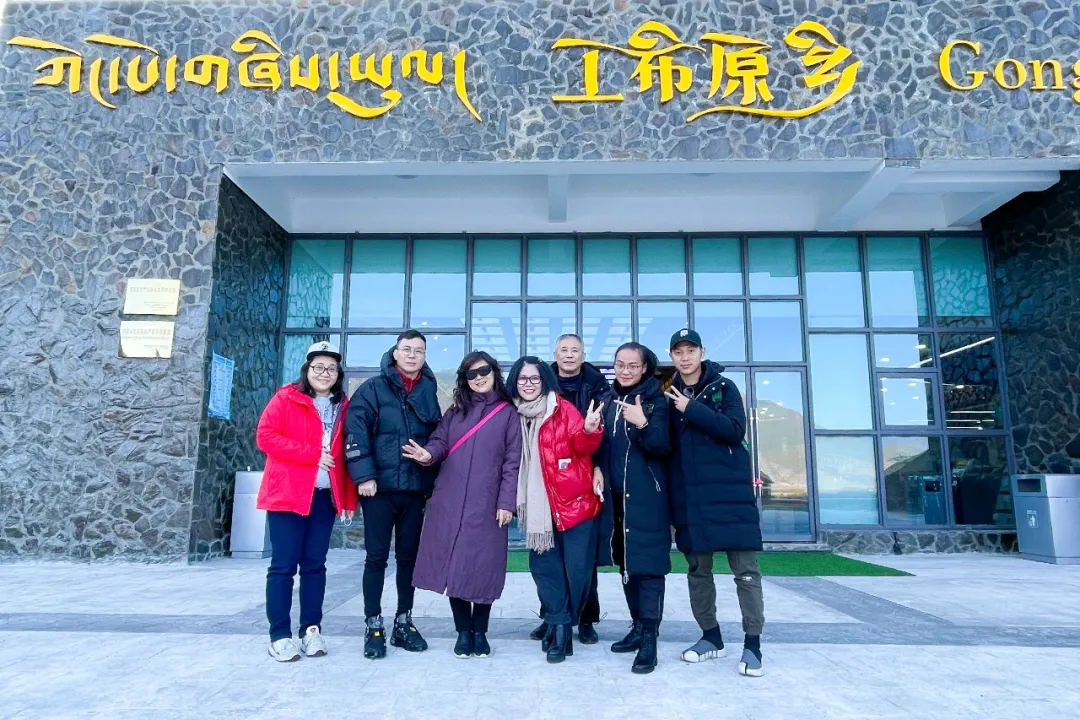 广东服装设计师再向林芝出发，玩转工布新年开启非遗采风行