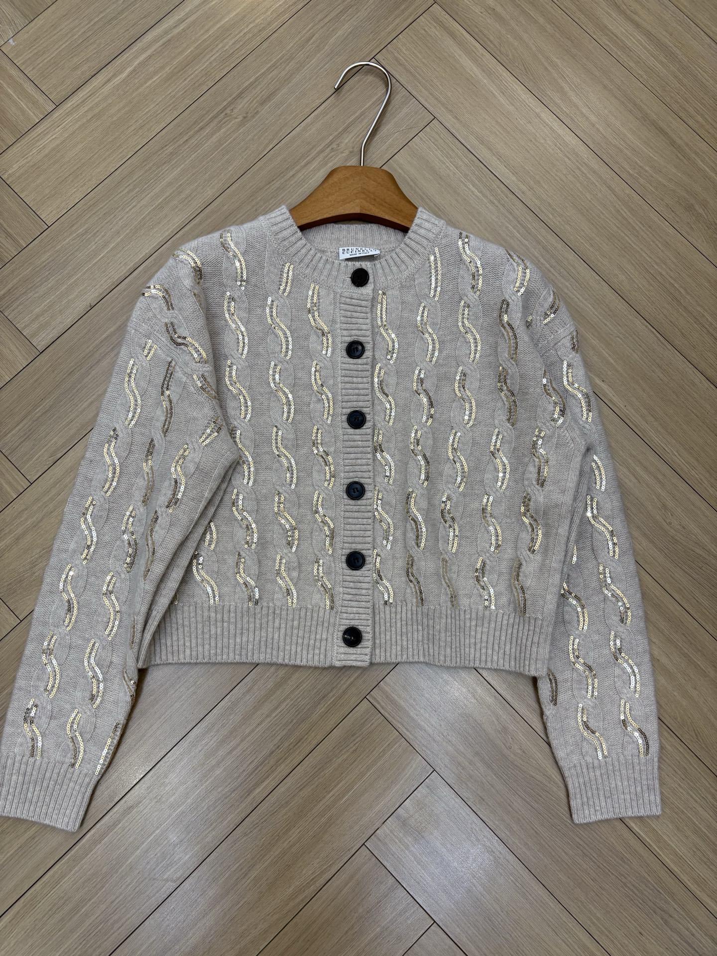 紫墨BC/LP 南油高端女装 档口微信二维码及货源实拍