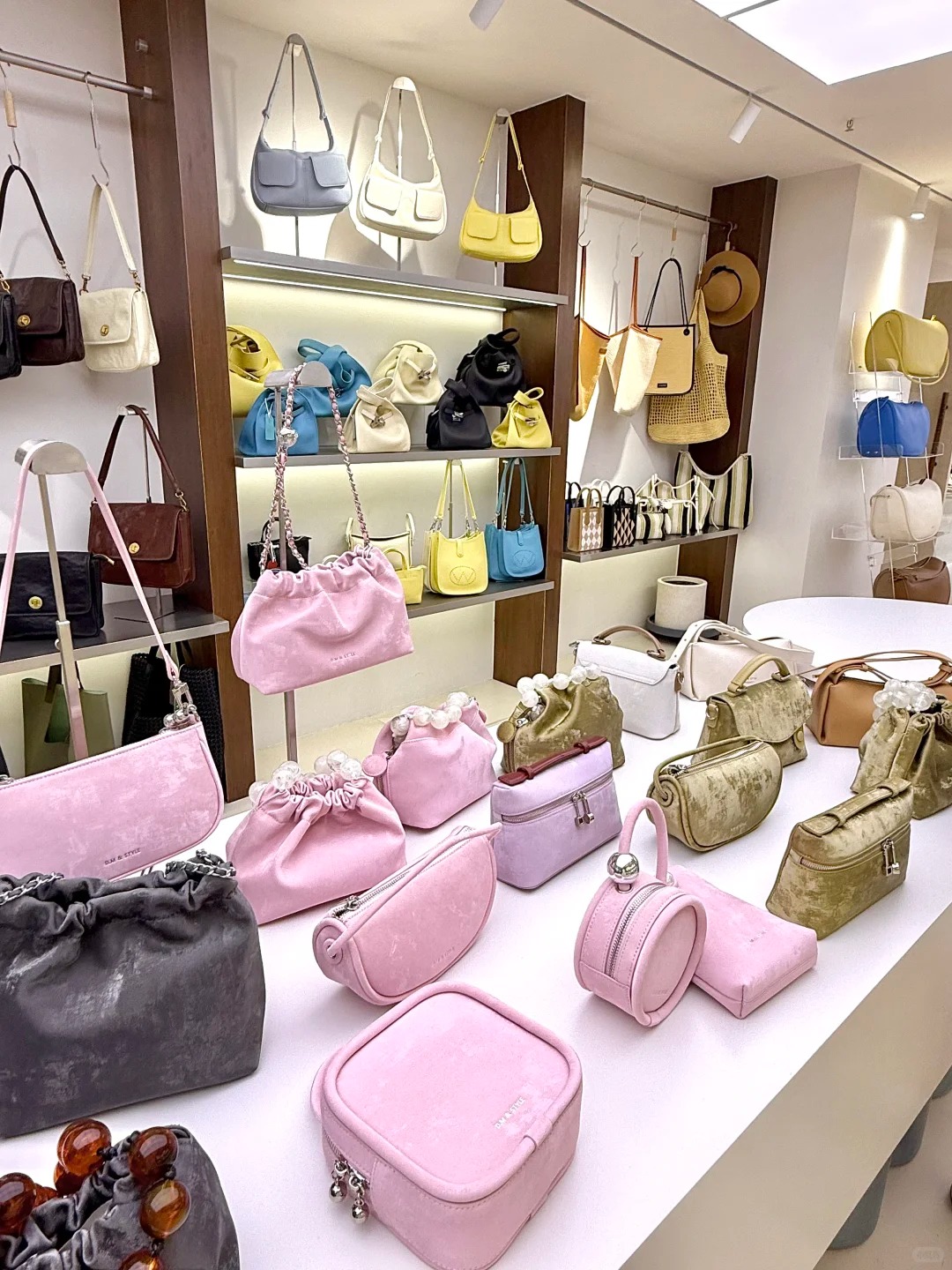 Zhonggang Leather City