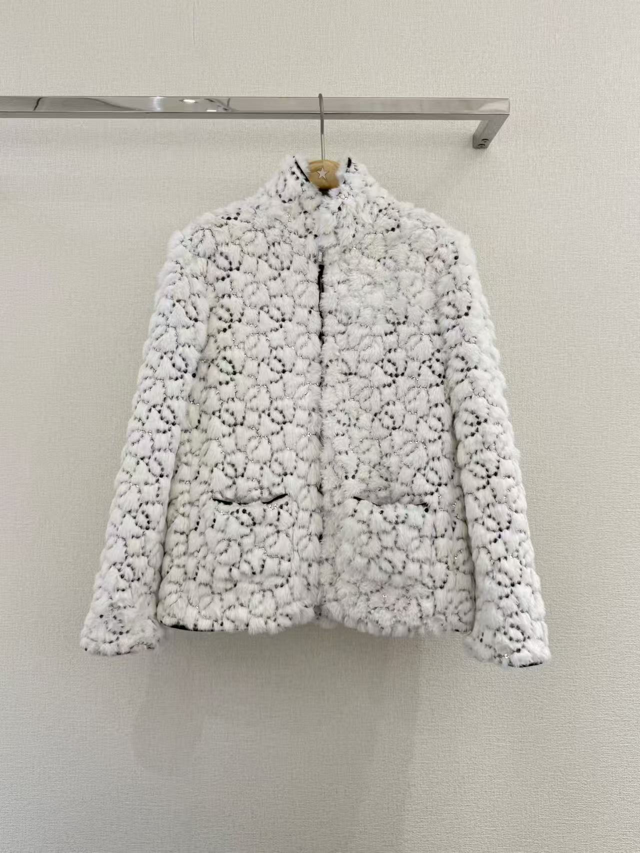 baby王后家 南油高端女装 档口微信二维码及货源实拍 baby王后家 南油高端女装 档口微信二维码及货源实拍