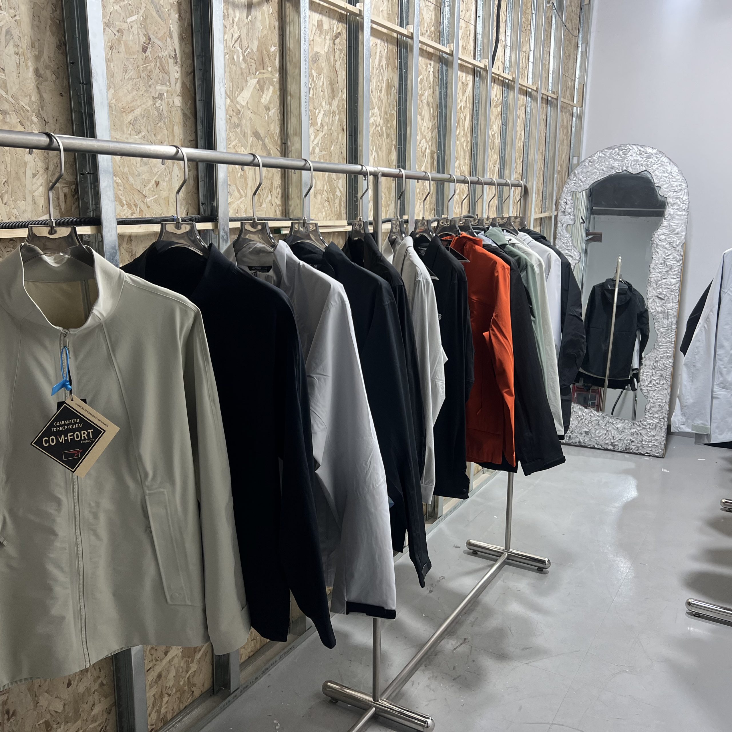 熙牧XIMU 桑坡雪地靴 档口微信二维码及货源实拍