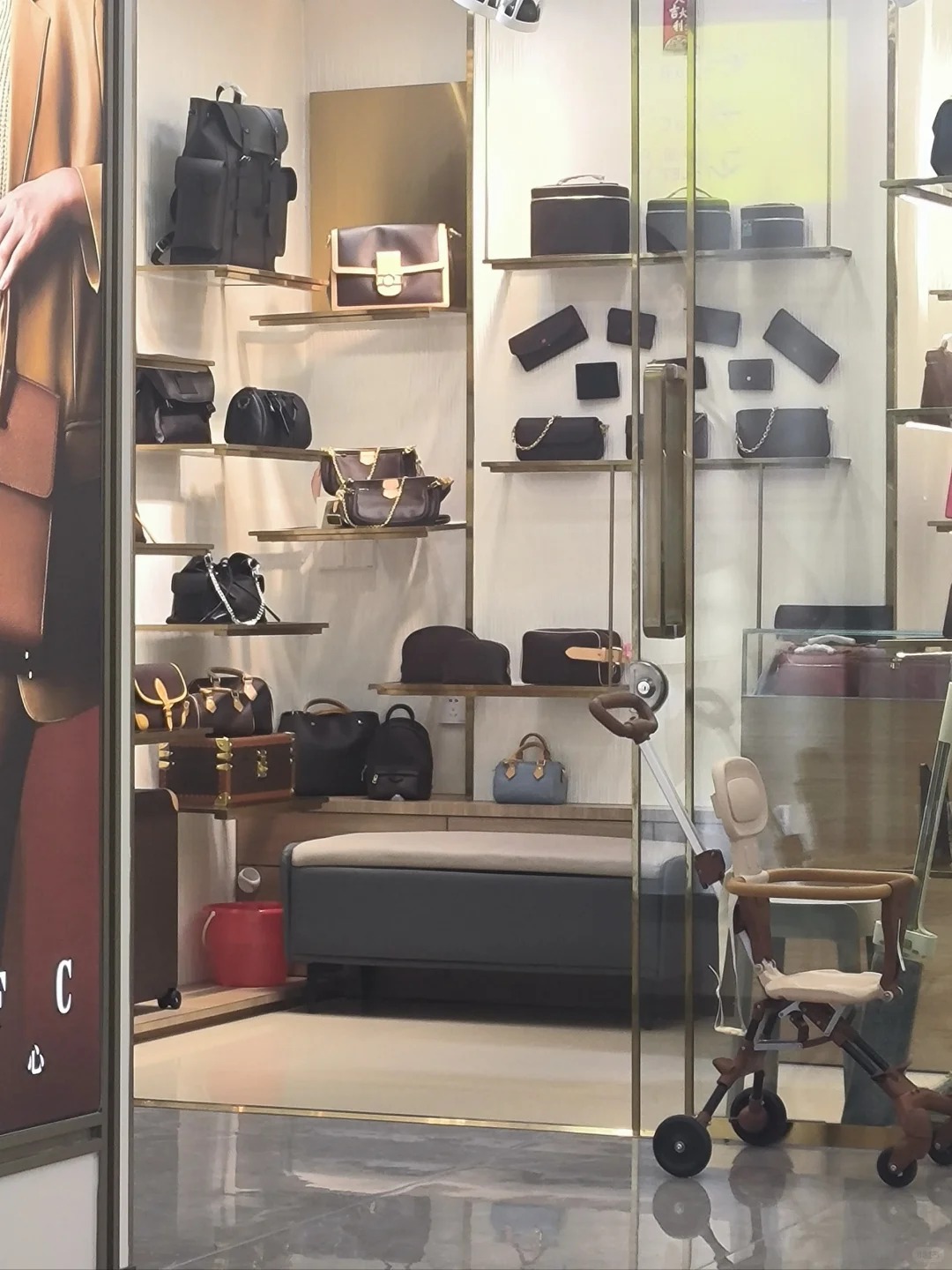 Baiyun World Leather: Ultimate Guide to Wholesale Market Stalls & Spot Goods
