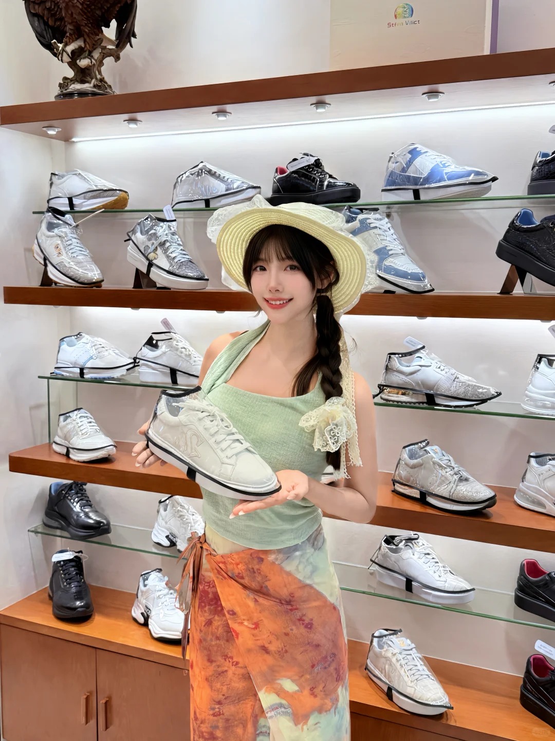 baiyun world city leather photos（Original shot, July 8, 2026） wholesale vendor in Guangzhou